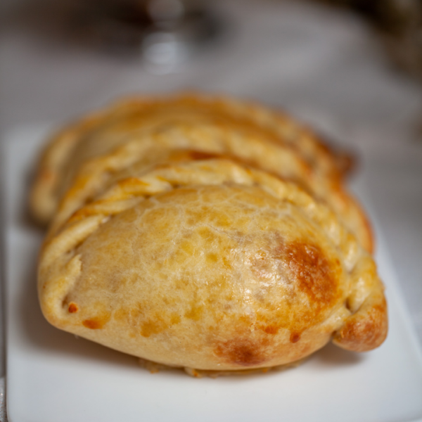Argentinian Empanadas Pack x 12 - Image 3